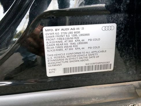 Used 2024 Audi Q4 e-tron Premium AWD/4WD image 20