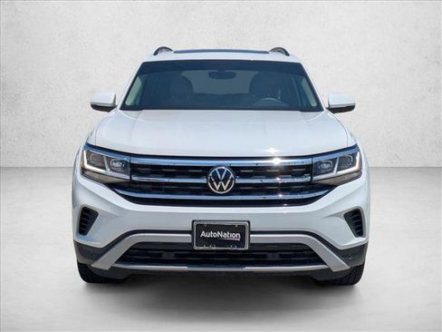 Used 2021 Volkswagen Atlas SE w/ Panoramic Sunroof Package FWD image 2