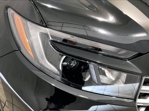 Used 2023 Honda Passport TrailSport image 33