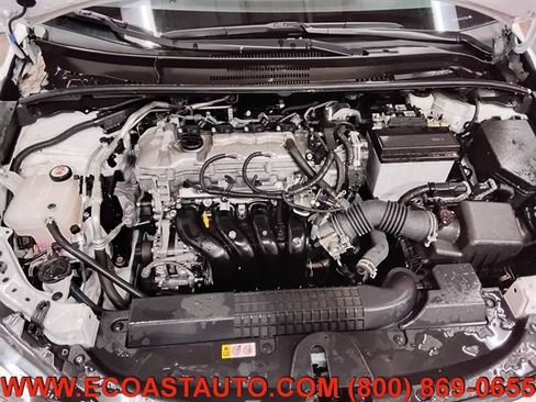 Used 2022 Toyota Corolla LE image 8