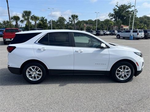 Used 2022 Chevrolet Equinox LT image 9