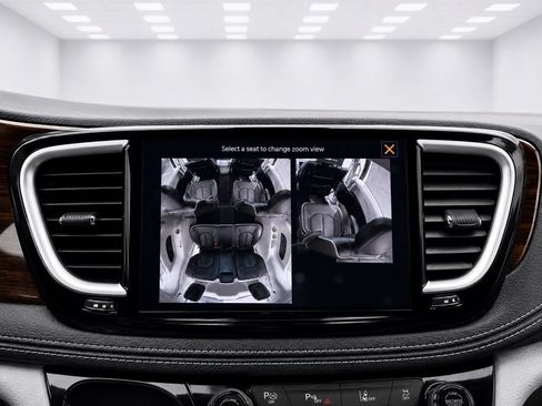 Used 2023 Chrysler Pacifica Limited w/ Uconnect Theater Family Group AWD/4WD image 47