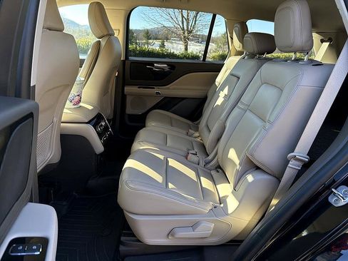 Used 2021 Lincoln Aviator AWD w/ Elements Package image 21