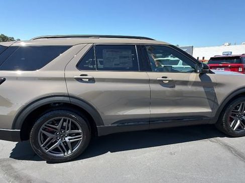New 2026 Ford Explorer ST w/ Sun And Sound Package AWD/4WD image 3