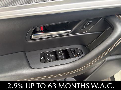 Certified 2024 MAZDA CX-90 Plug-In Hybrid w/ Premium Pkg AWD/4WD image 31