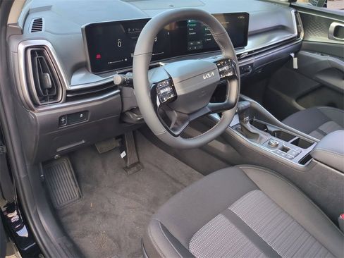 New 2026 Kia Sorento LX image 9