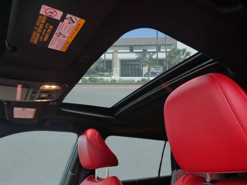 Used 2023 Toyota Highlander XSE image 20