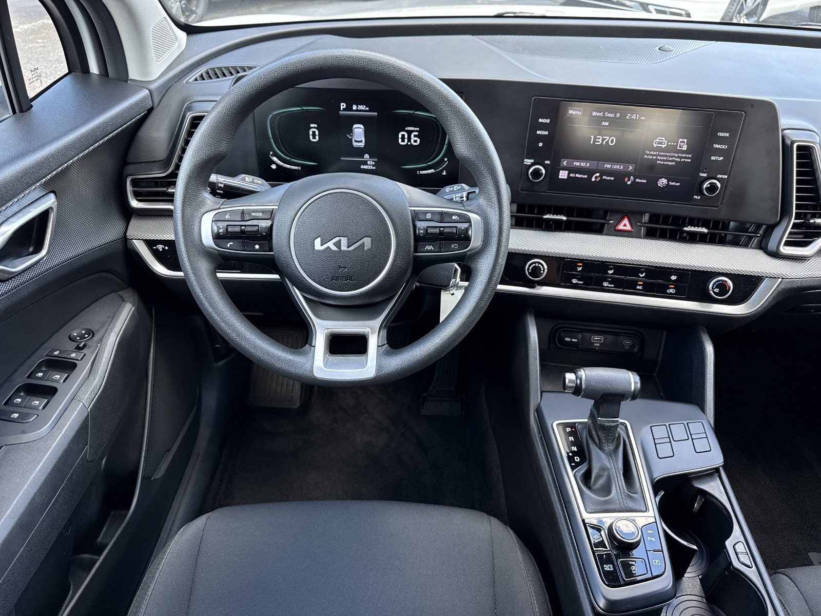 Used 2023 Kia Sportage LX FWD image 13