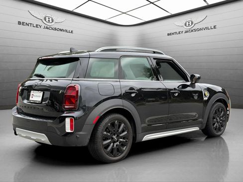 Used 2023 MINI Cooper Countryman SE w/ Storage Package image 13