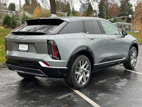 New 2026 Cadillac Optiq Luxury 1 image 5