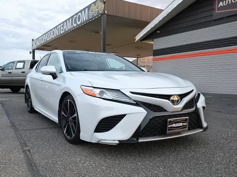 Used 2020 Toyota Camry XSE w/ Navigation Package FWD image 7