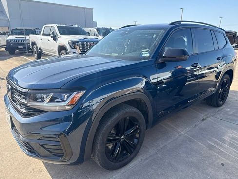 Used 2023 Volkswagen Atlas SEL R-Line AWD/4WD image 1