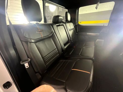Used 2024 Ford F250 Platinum w/ FX4 Off-Road Package image 20