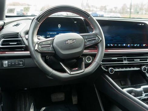 Used 2024 Chevrolet Traverse RS w/ LPO, Floor Liner Package image 15