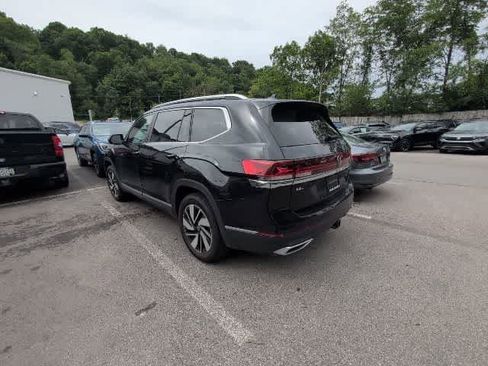 Used 2024 Volkswagen Atlas SEL AWD/4WD image 3