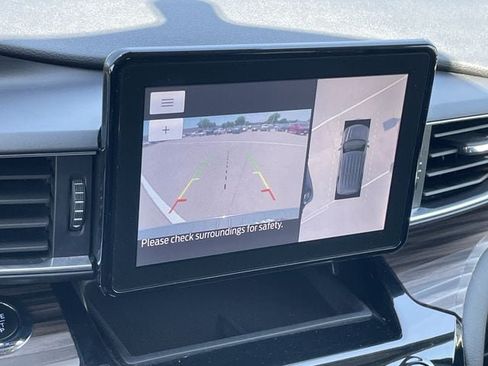 Used 2023 Ford Explorer Limited RWD image 18