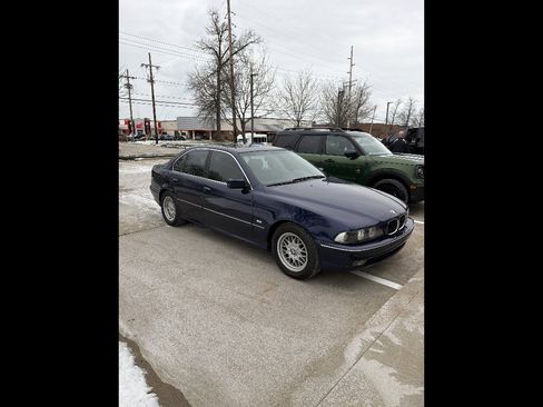 Used 1998 BMW 528i Sedan image 2