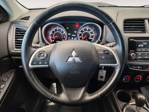 Used 2015 Mitsubishi Outlander Sport ES image 3