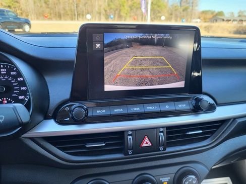 Used 2023 Kia Forte LXS image 16