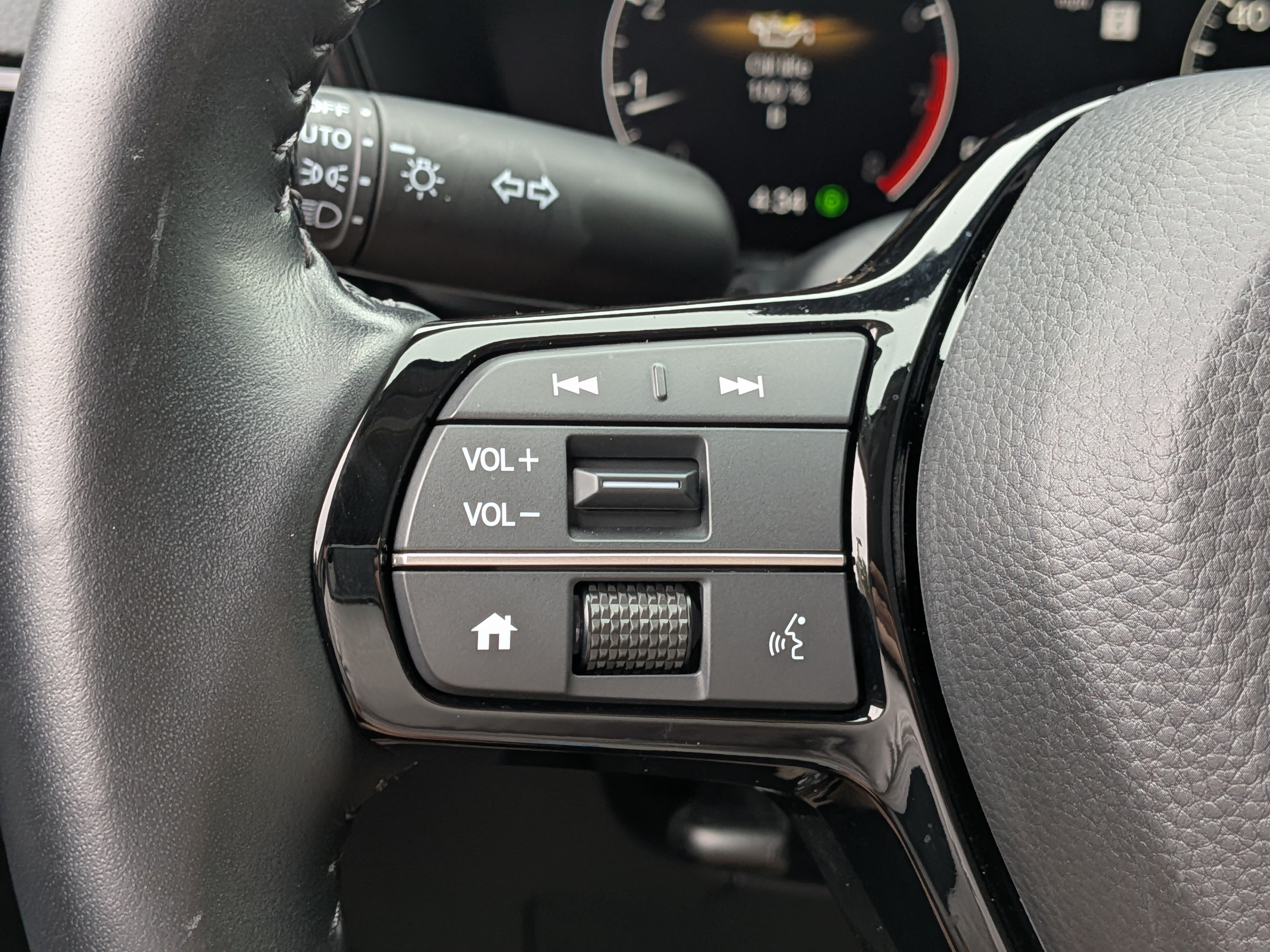 Used 2025 Honda CR-V EX-L image 25
