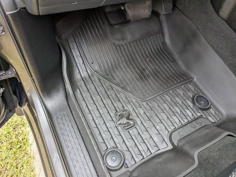 Used 2024 RAM 1500 Laramie RWD image 33