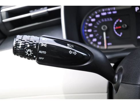 Certified 2024 Hyundai Tucson SEL FWD image 19