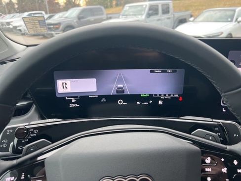 New 2026 Audi Q3 quattro 2.0T AWD/4WD image 9