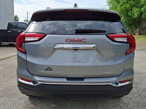 Used 2024 GMC Terrain SLT AWD/4WD image 4
