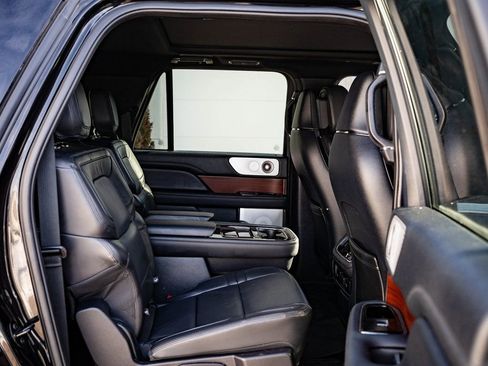 Used 2023 Lincoln Navigator L Reserve w/ Equipment Group 201A AWD/4WD image 42