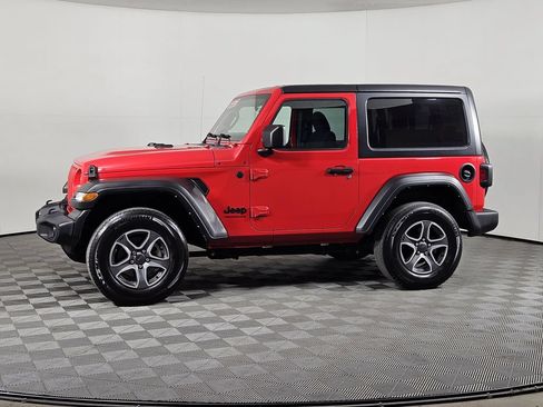 Used 2022 Jeep Wrangler Sport AWD/4WD image 3