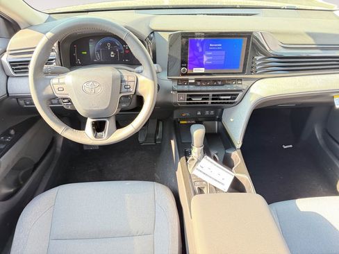 New 2026 Toyota Camry LE image 10