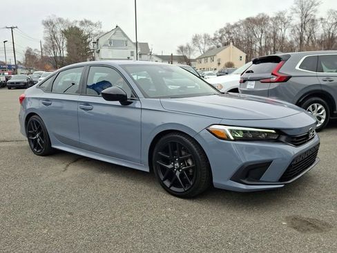 Used 2022 Honda Civic Sport image 3