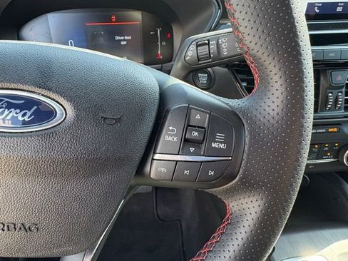 Used 2025 Ford Escape ST-Line AWD/4WD image 16