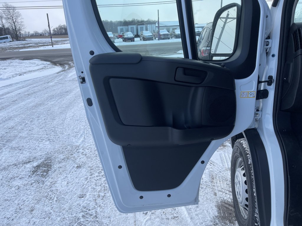 New 2025 RAM ProMaster 2500 w/ Premium Convenience Group FWD image 10
