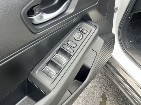 Used 2025 Honda Accord LX image 15