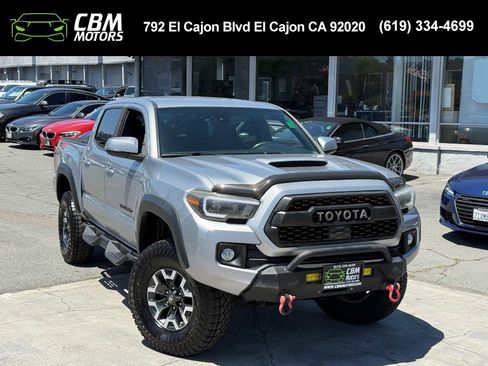 Used 2019 Toyota Tacoma TRD Sport AWD/4WD image 1
