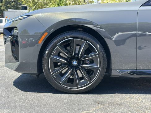 Used 2023 BMW 740i w/ Parking Assistance Package RWD image 12