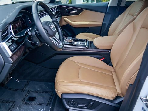 Used 2023 Audi Q8 Premium w/ Convenience Package AWD/4WD image 20