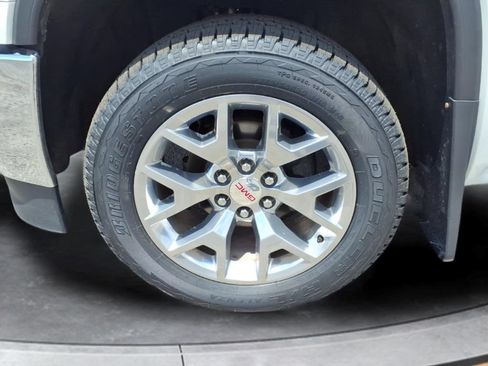 Certified 2018 GMC Sierra 1500 SLT w/ SLT Premium Package AWD/4WD image 4