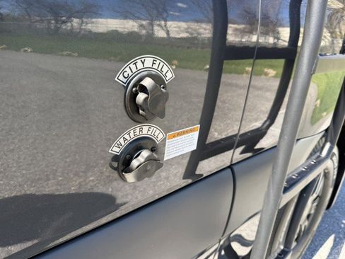 Used 2022 Mercedes-Benz Sprinter 2500 image 22