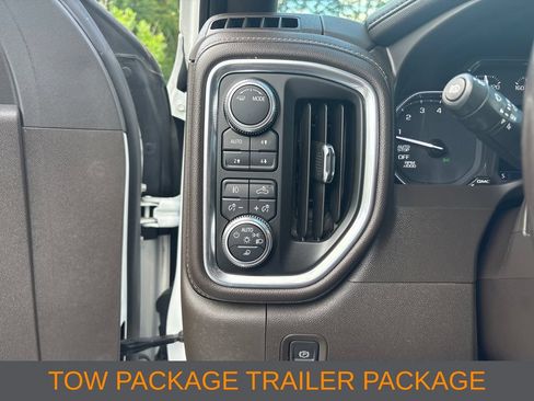 Used 2021 GMC Sierra 1500 SLT w/ SLT Premium Plus Package AWD/4WD image 9