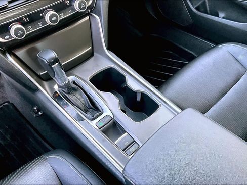 Used 2019 Honda Accord Sport image 17