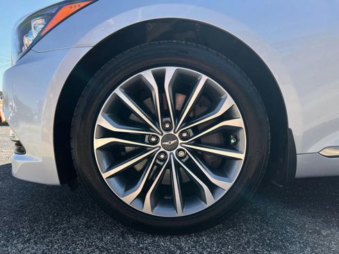 Used 2016 Hyundai Genesis 3.8 image 33
