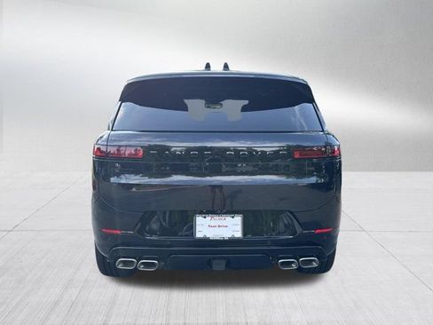 Used 2025 Land Rover Range Rover Sport Dynamic SE AWD/4WD image 7