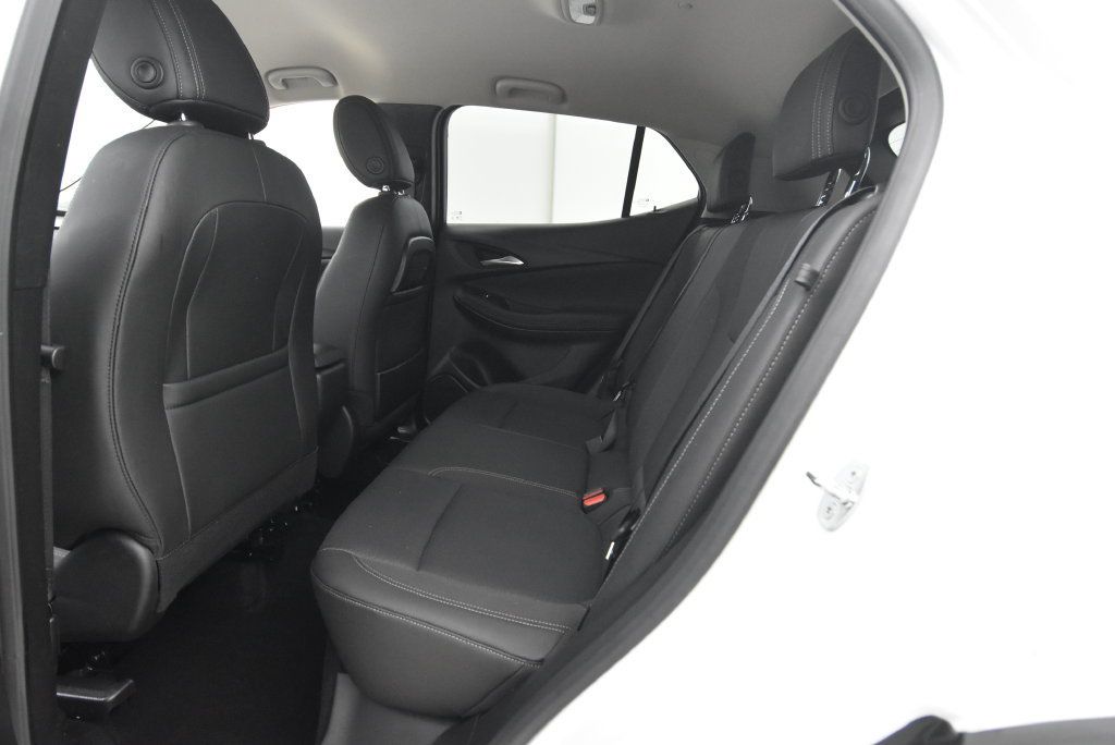 Used 2023 Buick Encore GX Preferred w/ Cold Weather Comfort Package AWD/4WD image 24