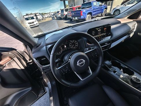 Certified 2023 Nissan Rogue SL w/ SL Premium Package image 20