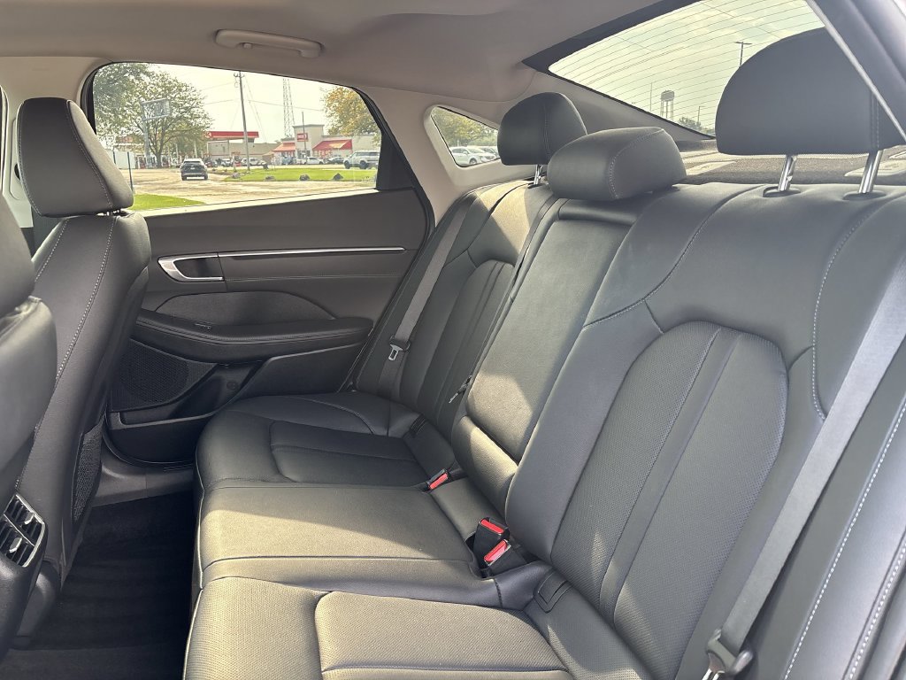 Used 2023 Hyundai Sonata Limited FWD image 16