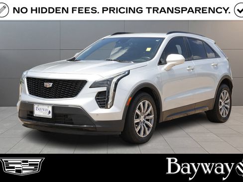 Used 2020 Cadillac XT4 Sport FWD image 1