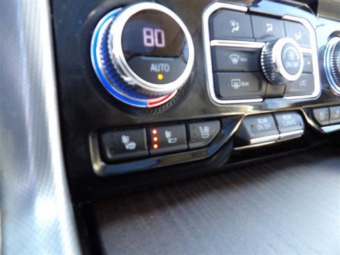 Used 2021 GMC Yukon XL Denali w/ Denali Premium Package image 26