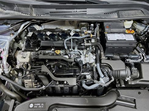 Certified 2025 Toyota Corolla LE image 27